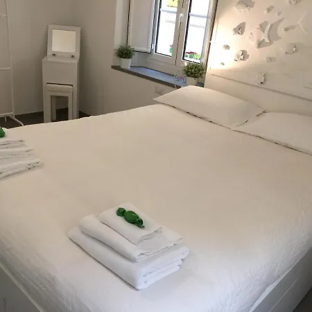 G30 Finalborgo Lodging'N Bike Box Holiday home Finale Ligure