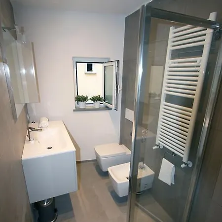 G30 Finalborgo Lodging'N Bike Box Finale Ligure