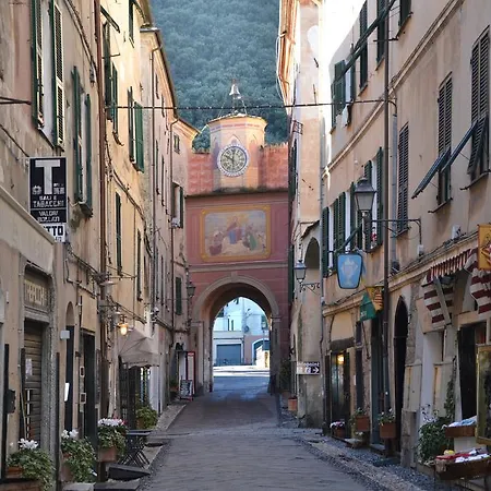 G30 Finalborgo Lodging'n Bike Box Nyaraló Finale Ligure
