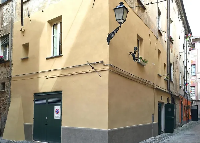 G30 Finalborgo Lodging'N Bike Box Finale Ligure